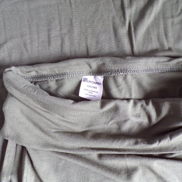 2-Pack No Boundaries Knit Maxi Skirt in Just Red and Sea Turtle, XXS - Picture 8 of 9